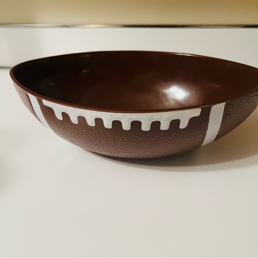 Crofton Football Party Serving Bowl - Picture 4 of 10